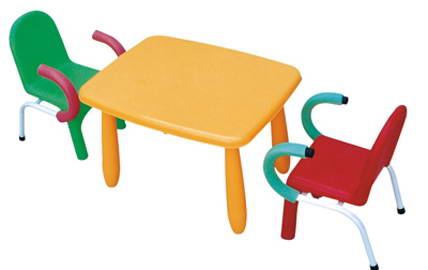 幼儿园桌椅014